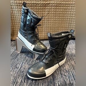 Converse Women's Chuck Taylor All Star MC Cold Weather Boots size 8.5